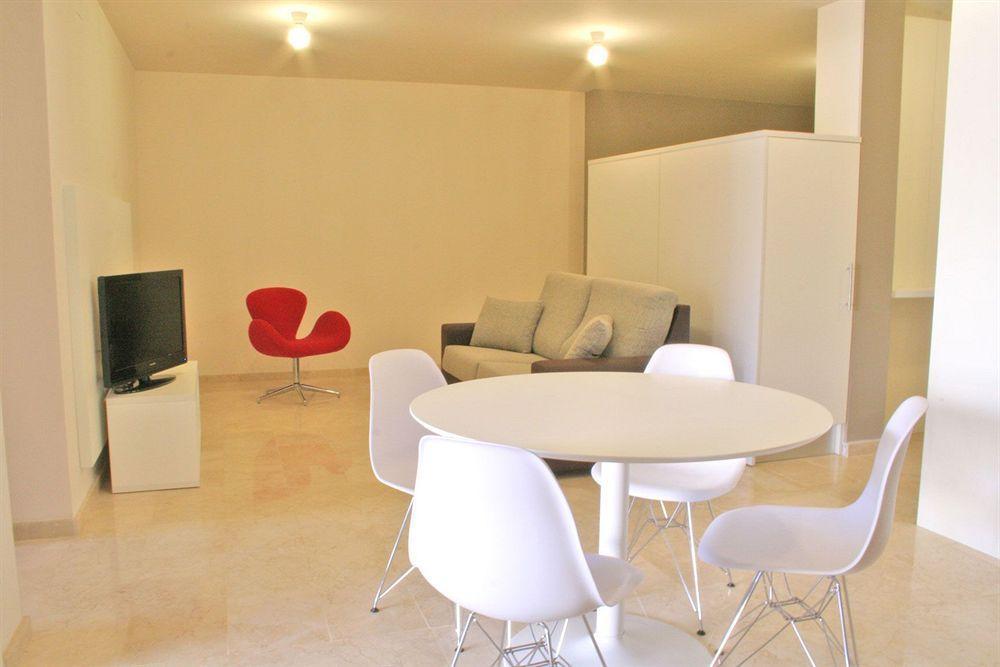 Aparthotel L' Escala Resort 3*